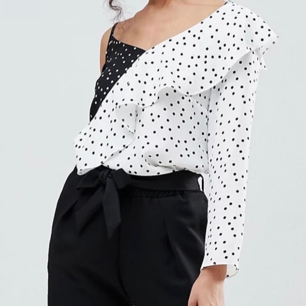 River Island Petite One Cold Shoulder Long Sleeve Blouse